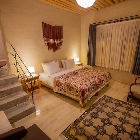 Maze Of Cappadocia 우치사르